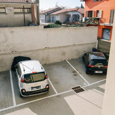 Como, Luxury 4, Free Private Parking * Como