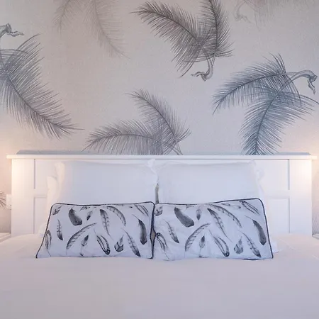 Lora Luxury 4, Free Private Parking, Self Check-in *